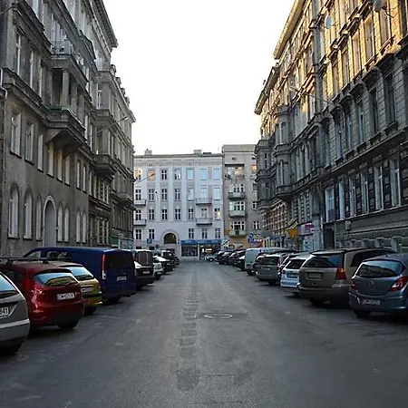 Hostel Ada Aparthouse Βρότσλαβ