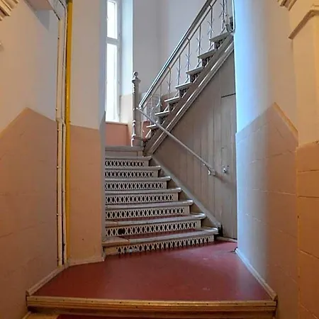 Hostel Ada Aparthouse