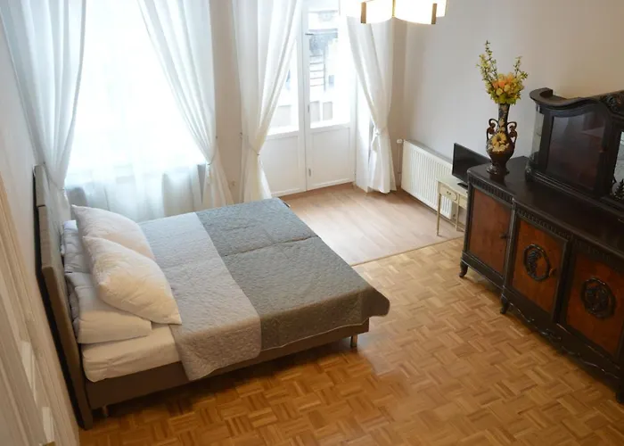 Vandrerhjem Ada Aparthouse *